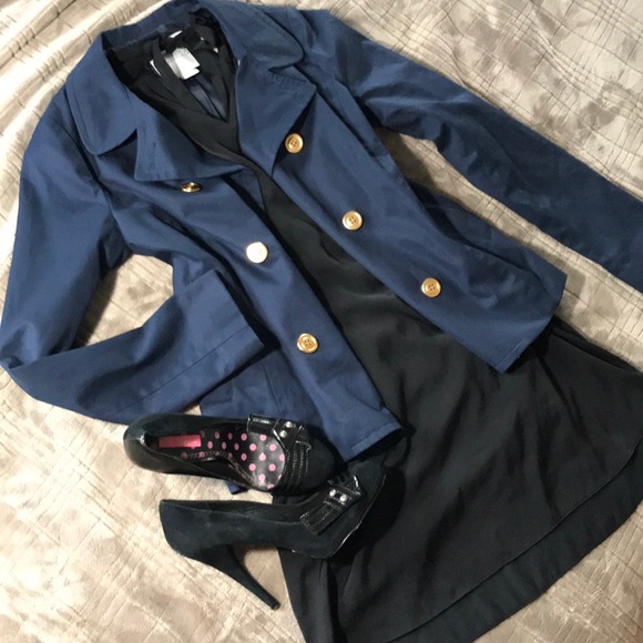 Betsey Johnson size 7 1/2 2 tone leather heels - Picture 4 of 8